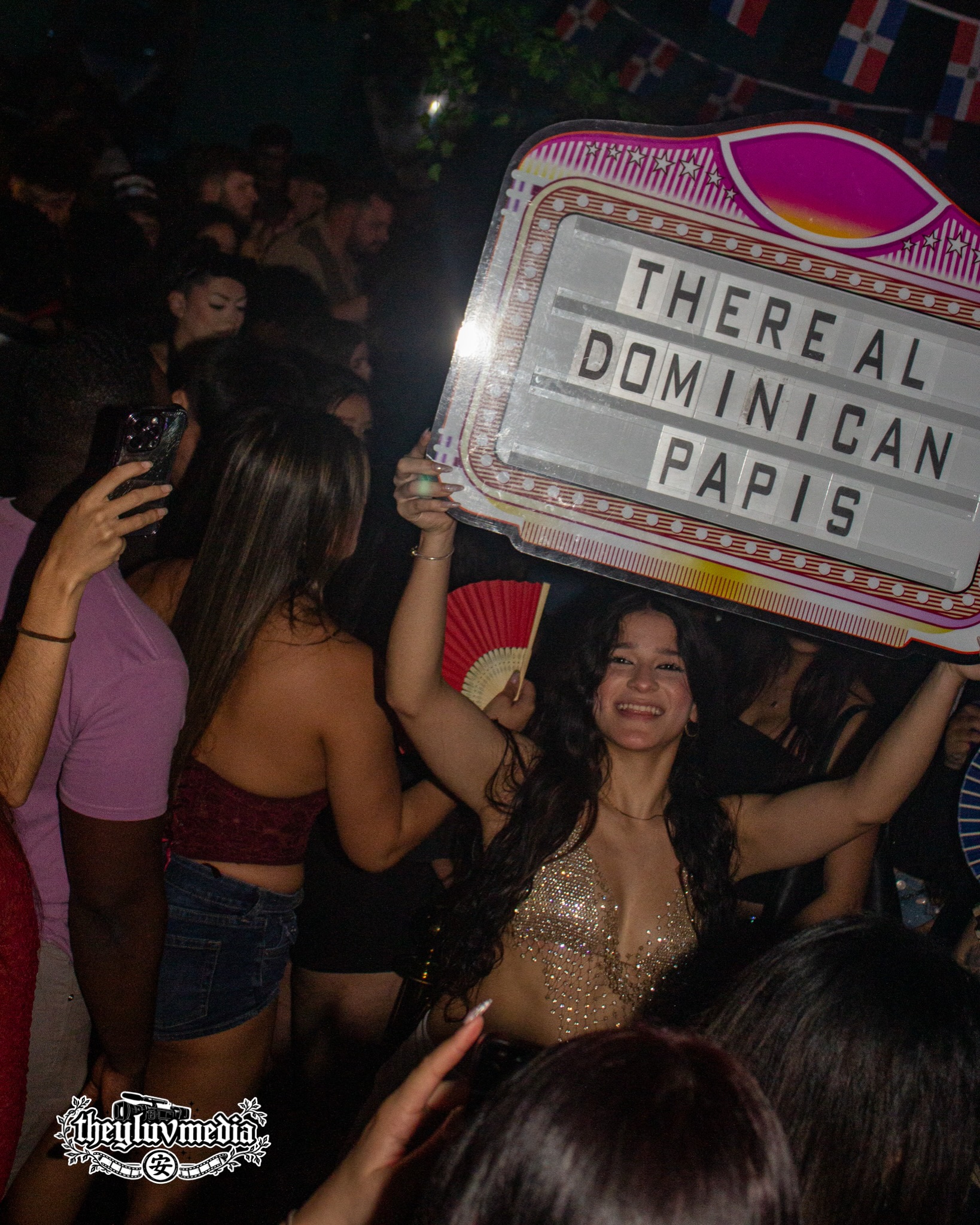 Perreo Intenso “Dominican Papi Edition” 🇩🇴🔥 @shots.by.basic came through and did not disappoint with such shots 🙈 on such an amazing night hosted by @atto.techno with the best music to get the people moving 🔥 at @martinieventcenter 📍👀